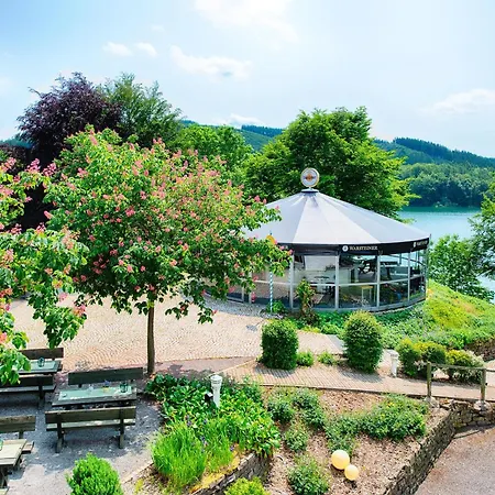 Welcome Hennesee 4* 메체데