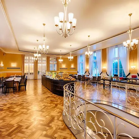 Hotel Welcome Hennesee