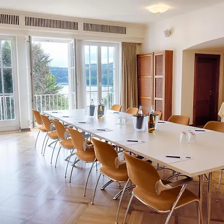 Welcome Hennesee Hotel