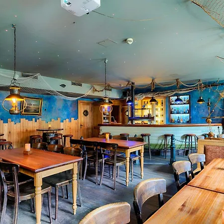 Hotel Welcome Hennesee