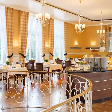 Hotel Welcome Hennesee 4*