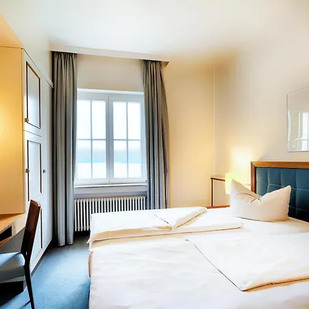 Hotel Welcome Hennesee 4*