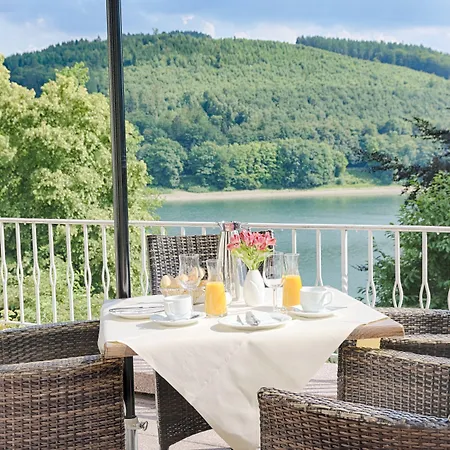 Welcome Hennesee Hotel