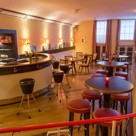 Welcome Hennesee Hotel