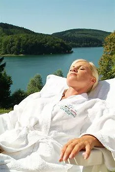 Welcome Hennesee فندق