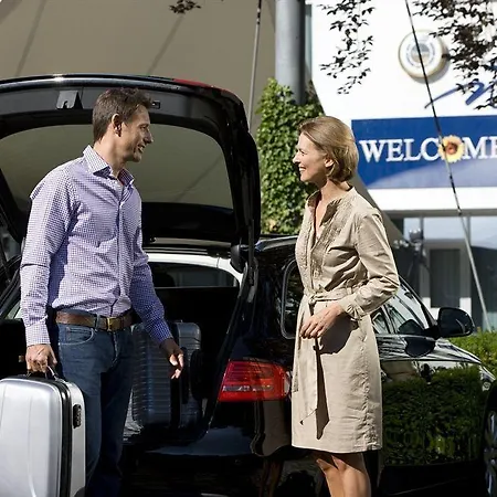Welcome Hennesee 4*