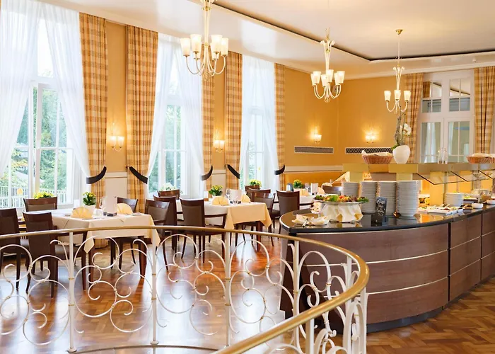 Отель Welcome Hennesee 4*