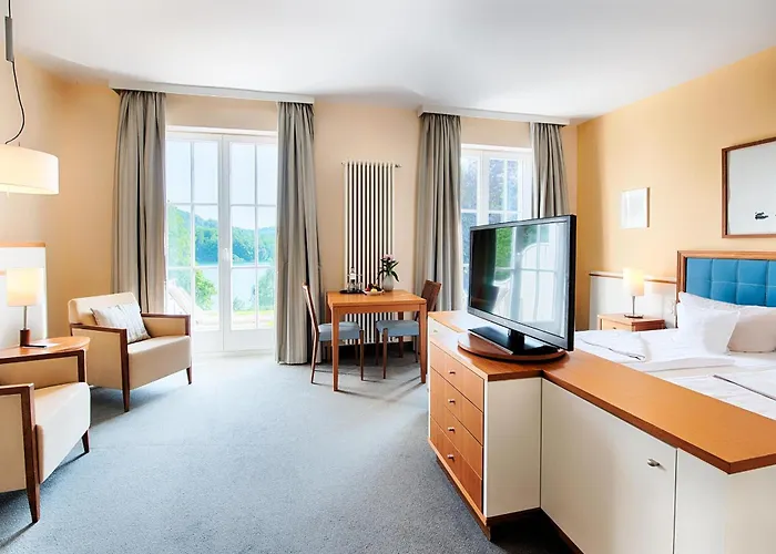 Welcome Hennesee Отель 4*