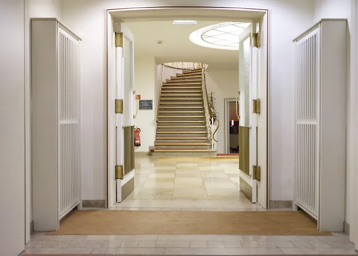 Welcome Hennesee Hotel